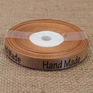 Стрічка атласна Hand Made 1,2 см, колір світло-коричневий