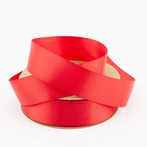 Лента атласная, двухсторонняя 2,5 см, 23 м. красная