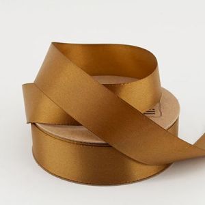 Лента атласная, двухсторонняя 2,5 см, 23 м. коричневая